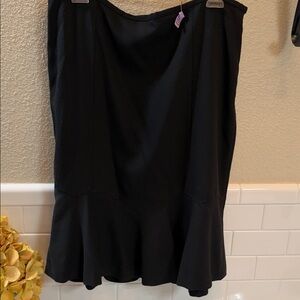 Loft Skirt in Black with Flutter Hem
Size 12